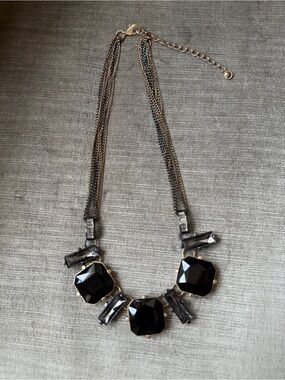 Kenneth Cole Reaction New York Black & Gold Glass Metal Necklace